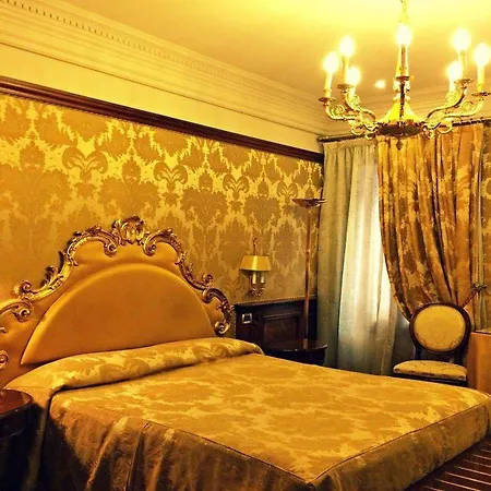 Bellevue Luxury - San Marco Luxury Bed & Breakfast 4*