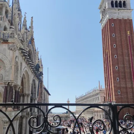 Bed & Breakfast Bellevue Luxury - San Marco Luxury 4*