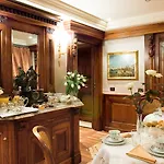 לינה וארוחת בוקר Bellevue Luxury - San Marco Luxury 4*