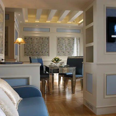 Bellevue Luxury - San Marco Luxury Bed & Breakfast 4*