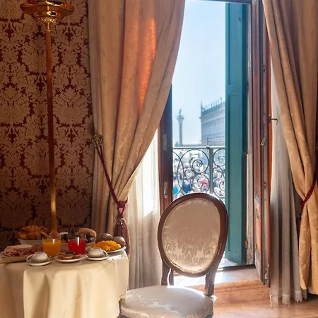 فندق مبيت وإفطار Bellevue Luxury - San Marco Luxury 4*