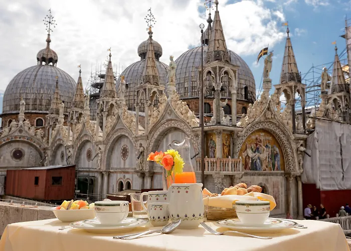 Couette-café Bellevue Luxury - San Marco Luxury Venise